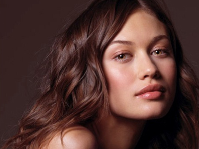 Μόδα σε φυσικούς τόνους για τα μαλλιά σας!